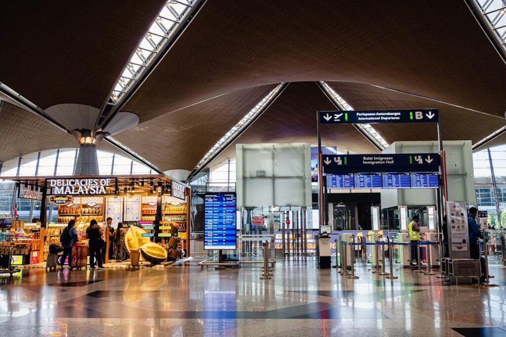 马来西亚航空公司处理航班延误退款的多样方式