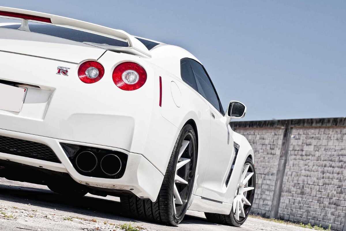 豪华车租赁合规性挑战与技术创新:聚焦槟城豪车出租市场变局