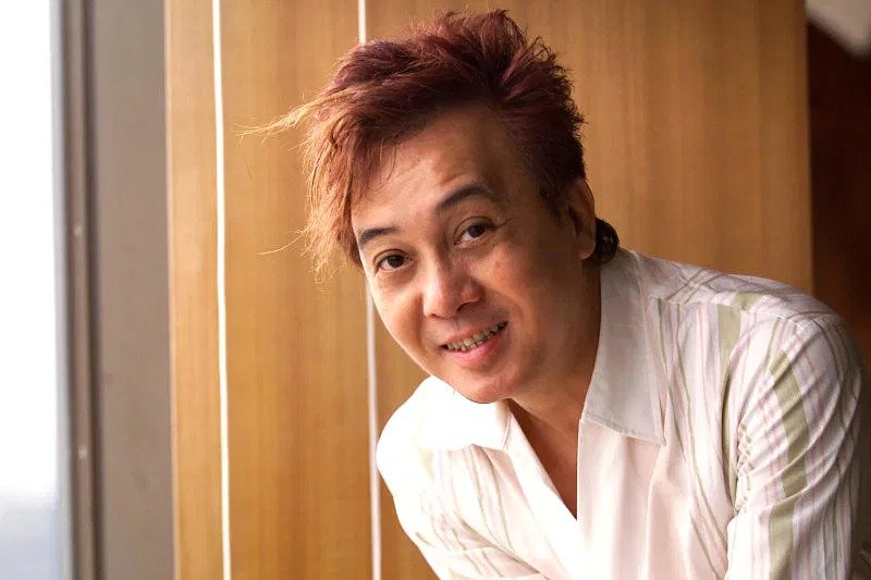 新加坡歌王离世