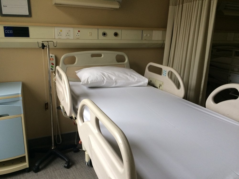 遗嘱人和受益人同时去世