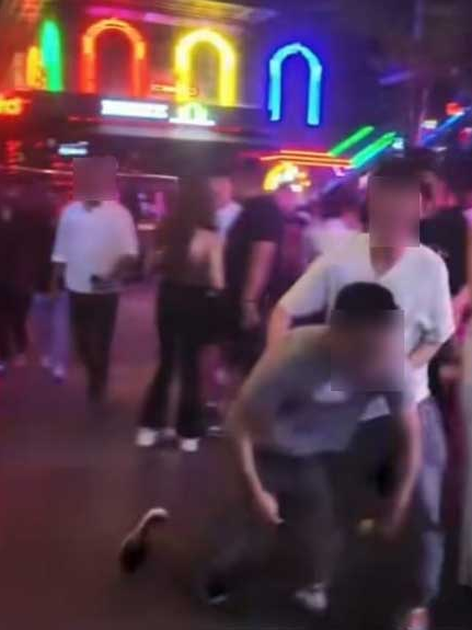 吉隆坡新年迷幻派对视频疯传