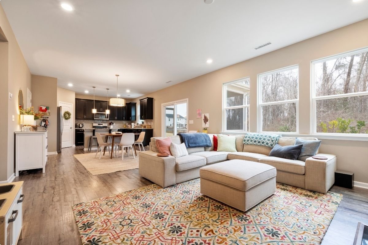 很多大马人装修其实都卡在这里,选错地板让家里发霉又起泡?这份防水木地板推荐全攻略教你见招拆招